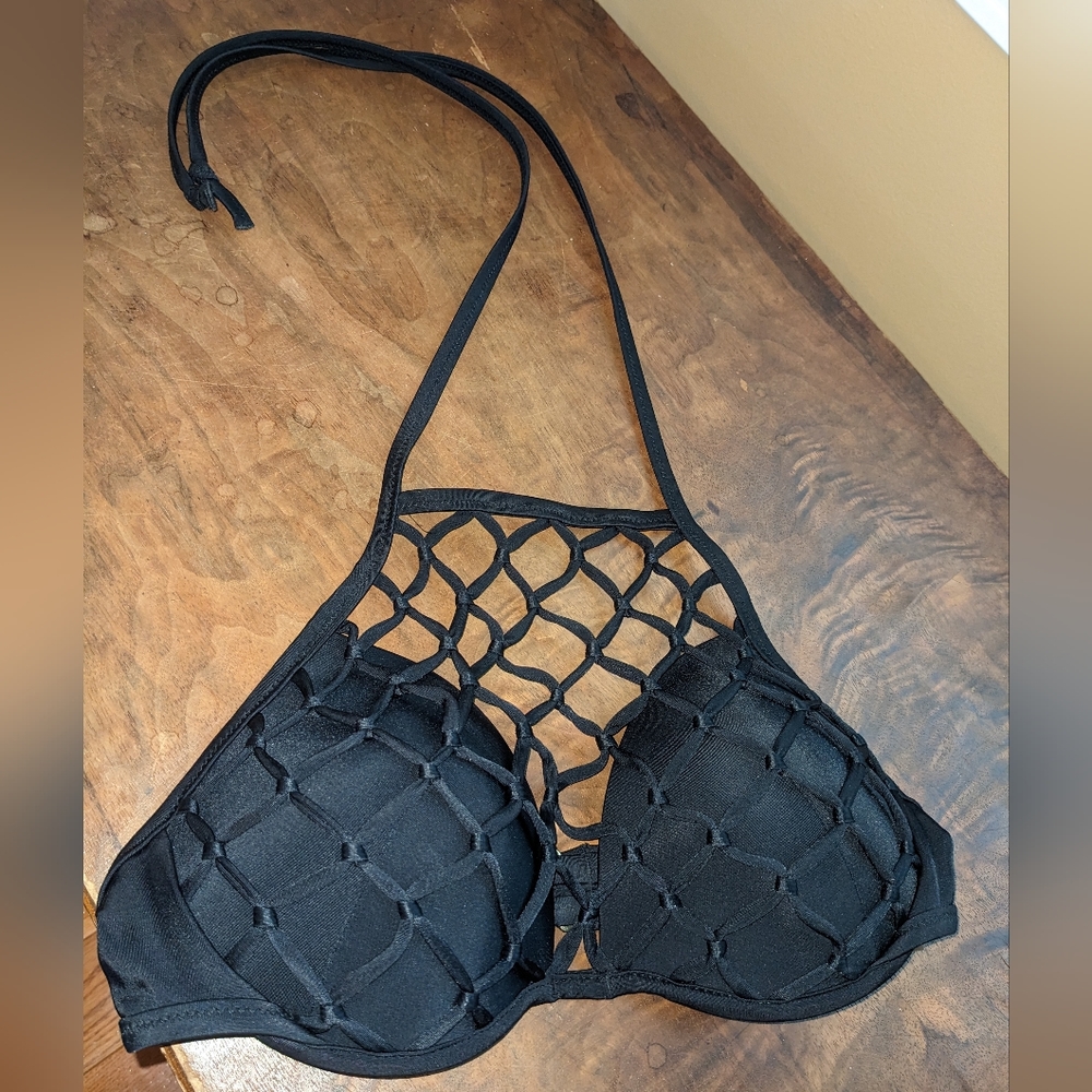 Last chance! Shade & Shore Black Bikini Top Size 34C (Read Description Please!)